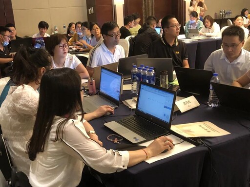 中小學(xué)信息技術(shù)種子教師培訓(xùn)班。