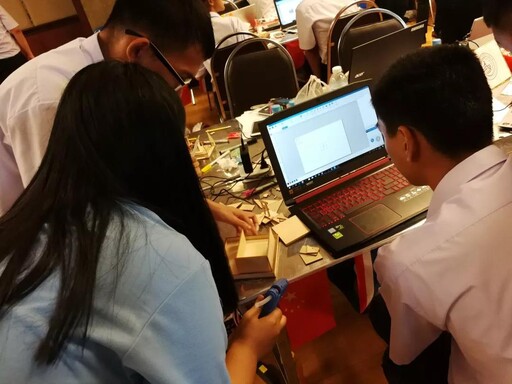 雷宇助力，首屆中泰少年創(chuàng)客馬拉松大賽完美收官！