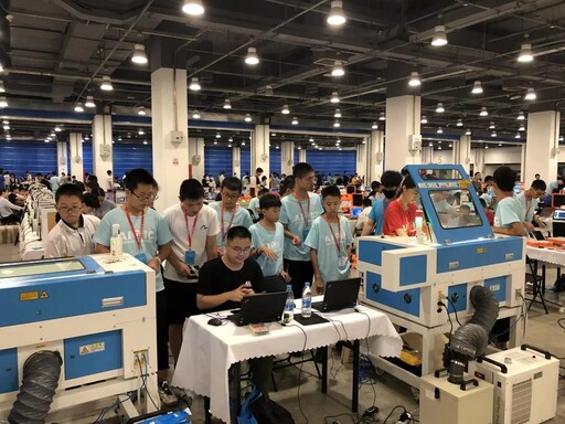 雷宇助力第三屆“童創(chuàng)未來(lái)”全國(guó)青少年人工智能創(chuàng)新挑戰(zhàn)賽決賽