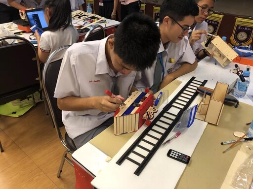 雷宇助力，首屆中泰少年創(chuàng)客馬拉松大賽完美收官！