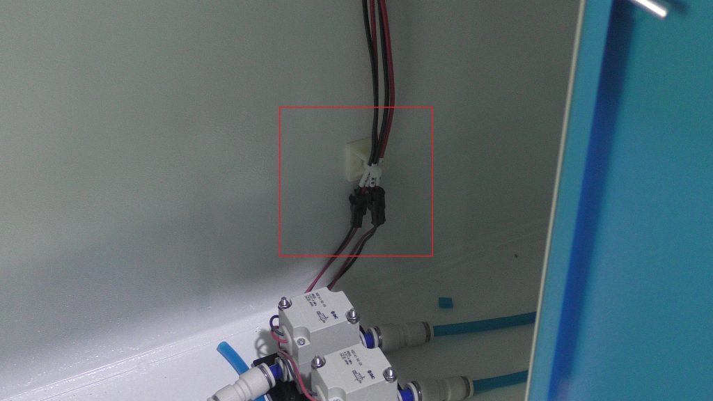 檢查氣閥接線是否松動，重新插拔一下