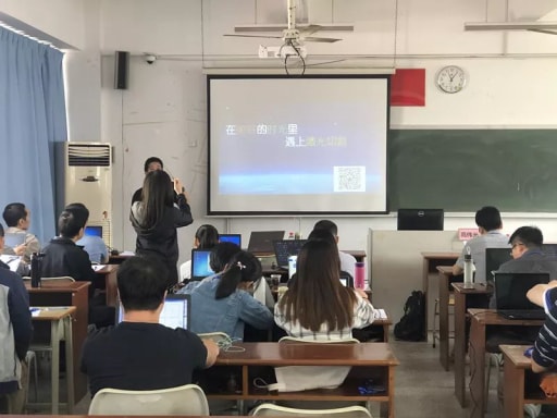 創(chuàng)客教師研修班開始