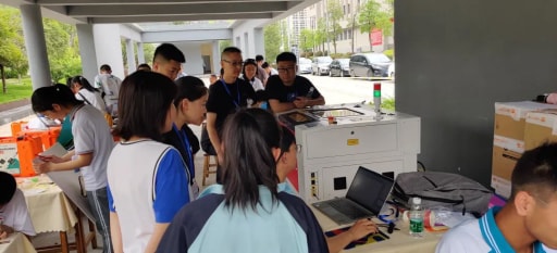 火熱持續(xù)，雷宇攜創(chuàng)趣天地、蘑菇云創(chuàng)客點(diǎn)燃雙城造物激情！