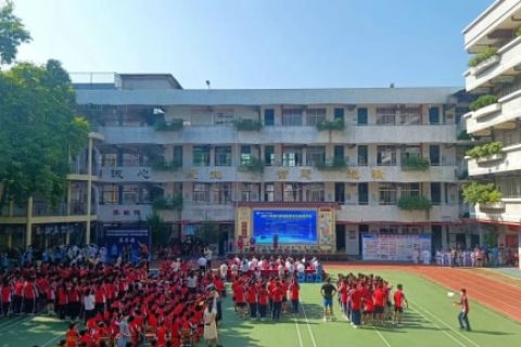 雷宇走進(jìn)校園，助力科普活動圓滿完成！