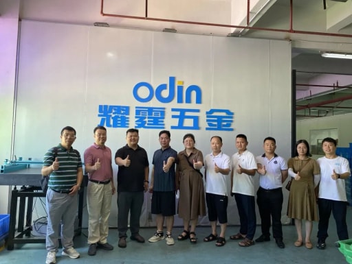 熱烈歡迎廣州市從化區(qū)“基于激光切割的創(chuàng)意智造項(xiàng)目”教師一行蒞臨我司開(kāi)展研修活動(dòng)！