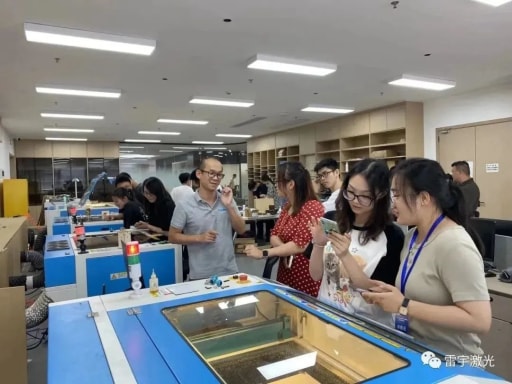 熱烈歡迎東莞市松山湖教育管理中心一行蒞臨我司開展研修活動！