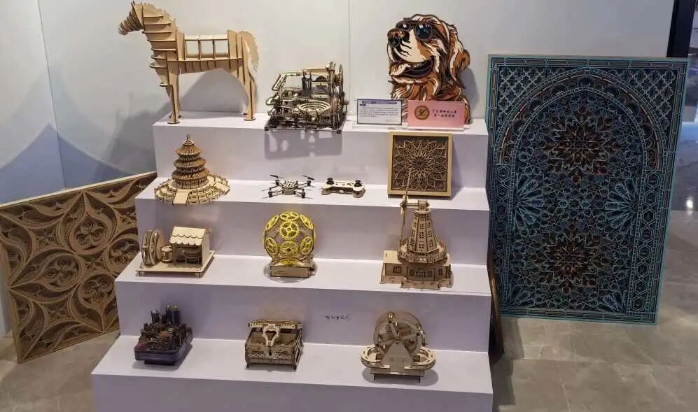 激光工藝閃耀“南粵英才”盛會｜ 雷宇教育與廣東省嶺南工商第一技師學院展現(xiàn)“文化+科技”校企融合新路徑